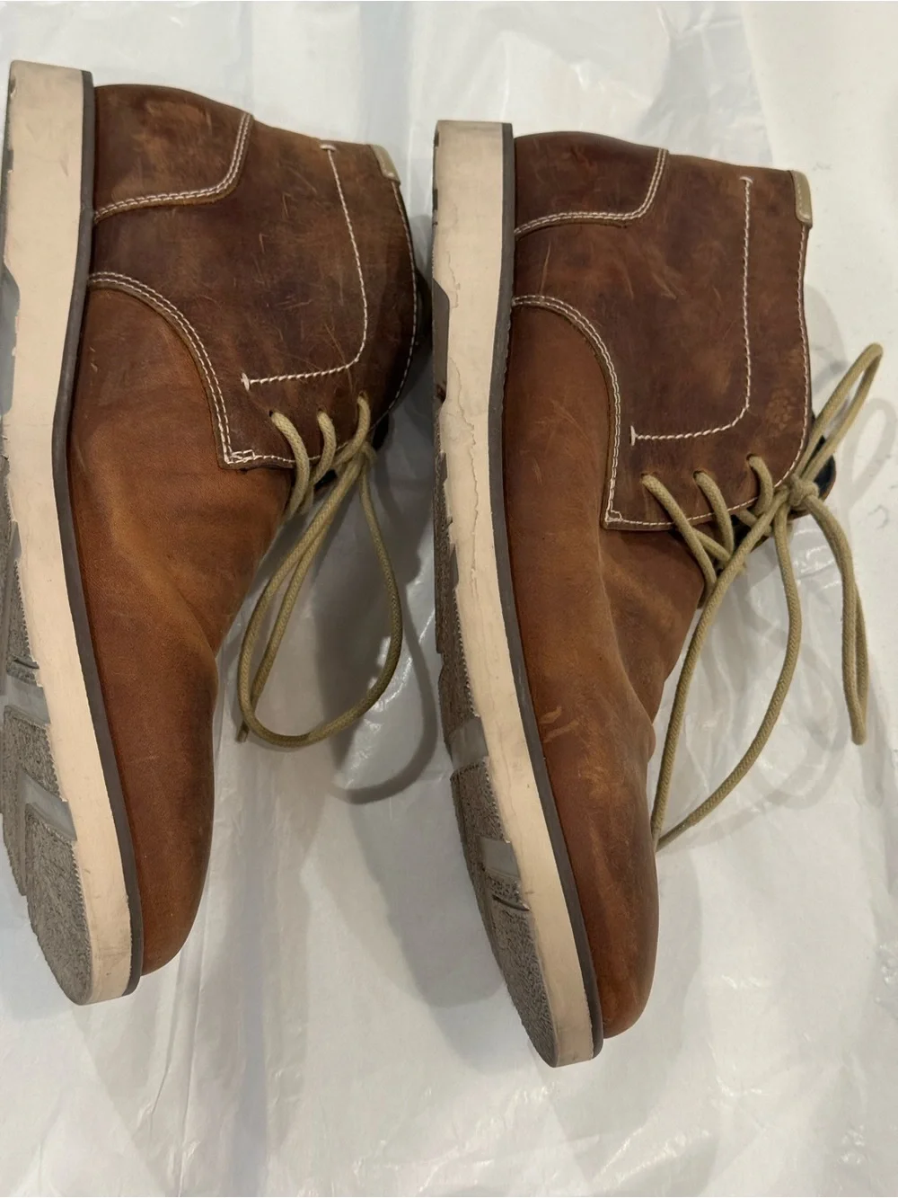 Dr. Scholl's Men's Chestnut Brown Leather Chukka Boots (Men's US Size 9)